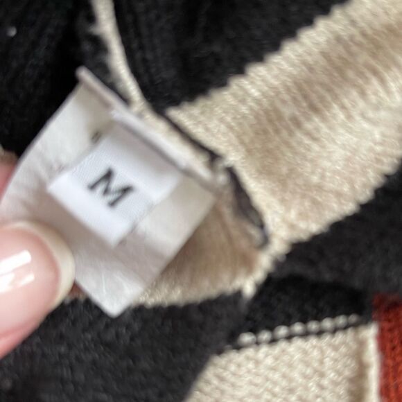 Sportsworks Studio striped Fall cardigan sweater size medium - Picture 9 of 9